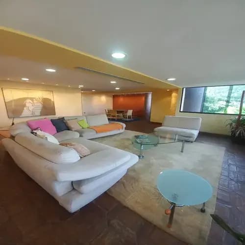 Carolina Romero Alquila Apartamento En Res. Faraon, Las Chimeneas, Valencia, Con Planta 50%, Agua De Pozo, Terraza. (ina-968) Solo Clientes
