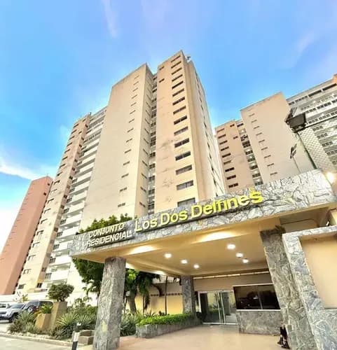 Apartamento En Venta Urb. Playa Grande. La Guaira. Km