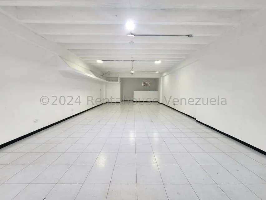 Comercial (Local Comercial) en Alquiler en La Trinidad, Distrito Metropolitano