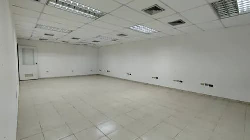 Oficina 227m2 En Alquiler Zona Industrial Municipal Norte, Planta 100%. A1. Solo Clientes