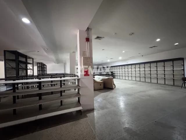Galpón en Alquiler, Centro de Punto Fijo