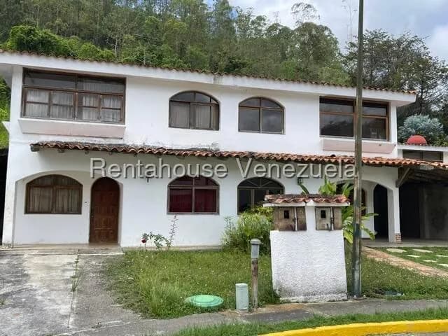 Casa (Duplex) en Venta en Colinas de Carrizal, Miranda