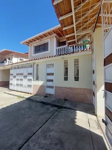 Casa Estilo Moderno, El Valle Merida