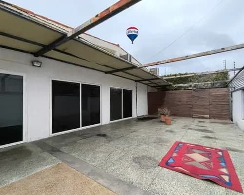Re/max 2 Mil Vende, Casa En Urbanización Costa Azul, Nueva Esparta, Isla De Margarita
