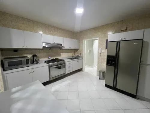 Apartamento En Venta Avenida Bolívar Valencia Sector Chaguaramal. Cerca De Zona Comercial Y Principales Avenidas. Fácil Acceso A La Autopista. Dapo