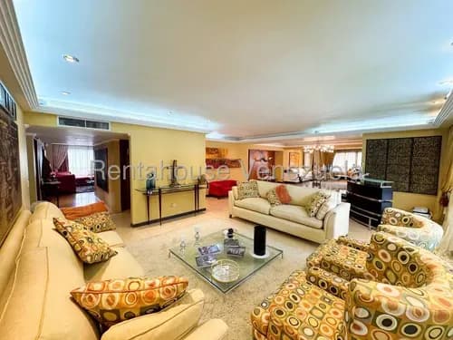 Apartamento En Venta. Vista Panoramica. Los Palos Grandes Yg 26-18743 Ll