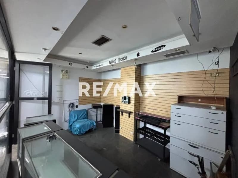 ALQUILER DE LOCAL COMERCIAL C.C. MACARACUAY PLAZA (C3 11F)