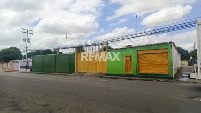 En Venta Galpon con Locales Comerciales, oficina y deposito ubicado en Guanare, Sector El Progreso Calle 18 Callejon 2, Guanare, Portuguesa, Venezuela