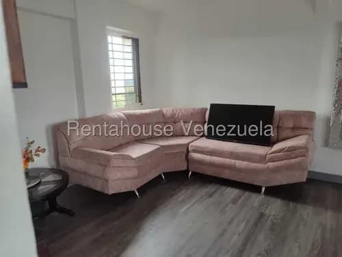 Naudy Escalona & Maribel Morillo Asesores Inmobiliarios De Rentahouse Venden Acogedor Apartamento En Zona Oeste De Barquisimeto 26-17398 Lara
