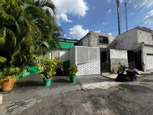 Sl. Casa A Remodelar Con Excelente Ubicación Comercial. Av. Bolívar, Valencia