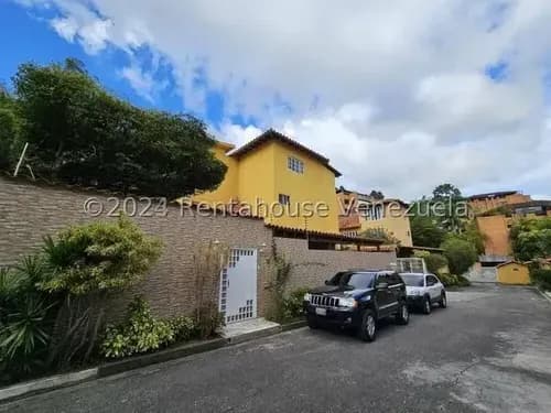 Tg Moderno Townhouse En Venta En La Lagunita Country Club, En Calle Cerrada 26-1872