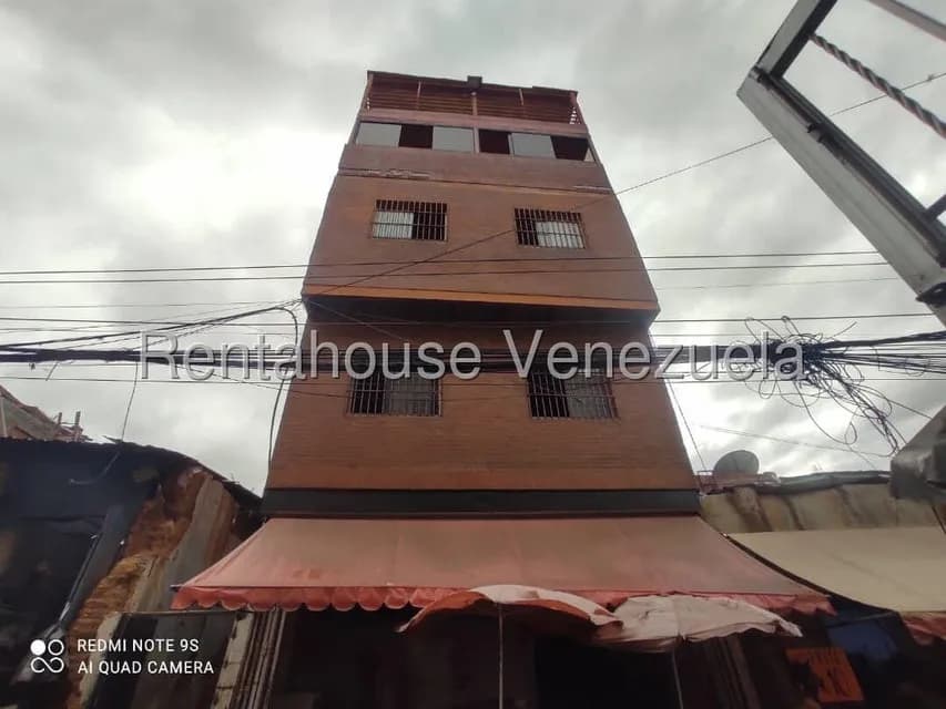 Comercial (Edificio) en Venta en Petare, Distrito Metropolitano