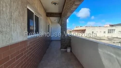 Emg Vende Apartamento Amplio Y Cómodo En Calle Arismendi En Centro De Porlamar - Isla De Margarita