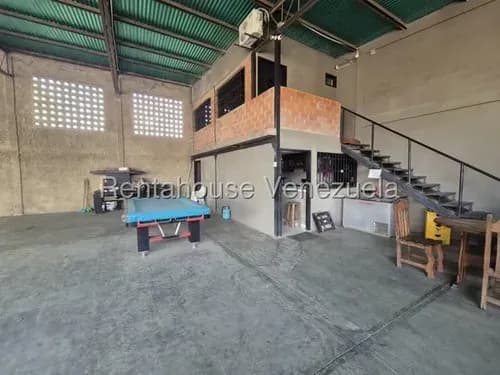 Inmuebles Milagros Nazareth Galpon Industrial En Venta En Barquisimeto Lara Zona Oeste. Codigo Del Inmueble 26-14266 Economica Comercial Economico