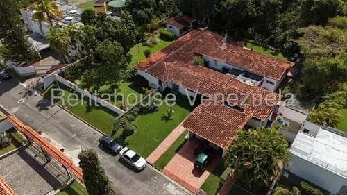 Confort Y Estilo Clásico En Un Solo Nivel Casa En Venta En Cerro Verde 25-15242