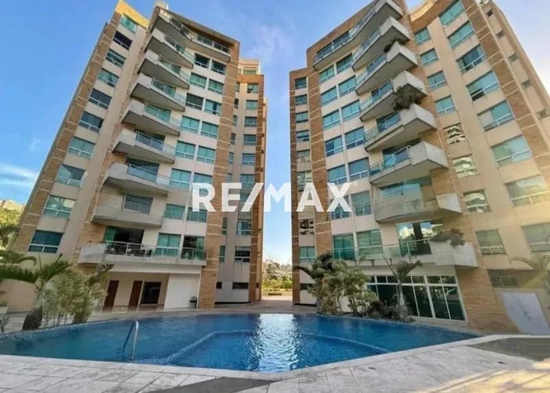 Venta de Apartamento 141 mts Las Mesetas de Santa Rosa de Lima