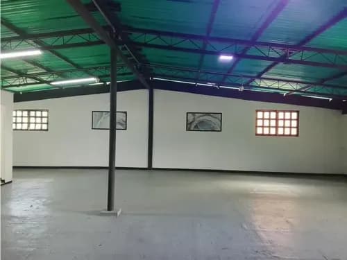 Alquiler Galpón 130m2 Bello Monte