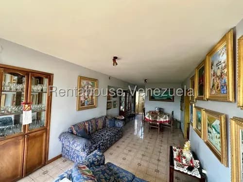 Raíza Suárez Vende 2 6 1 2 7 8 1 Apartamento Con 3 Habitaciones, Amplia Sala, Comedor Y Cocina Independiente, Piso Bajo, Centro De Barquisimeto