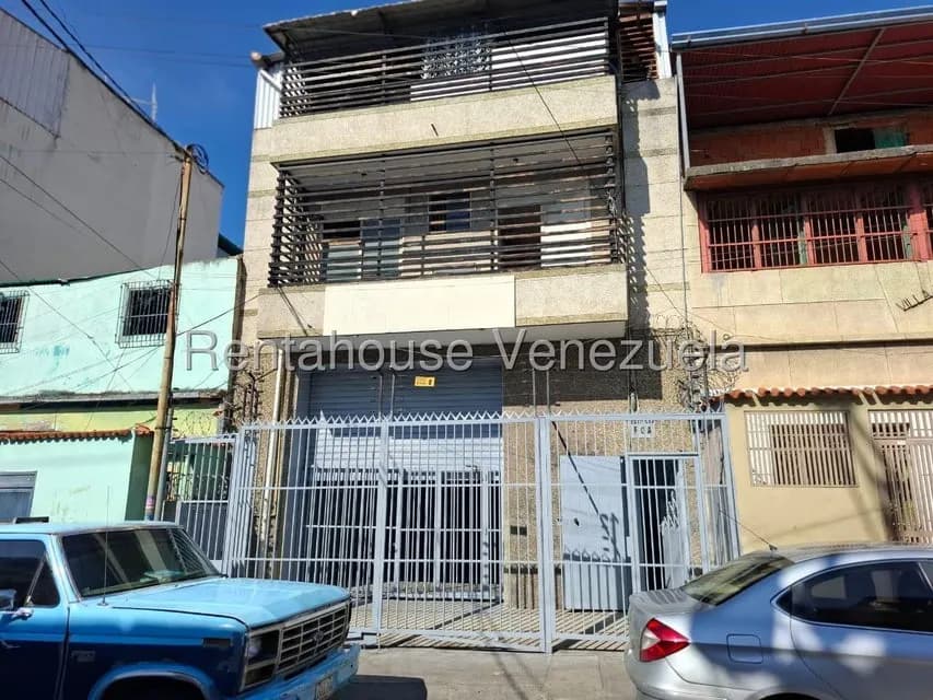 Comercial (Local Comercial) en Alquiler en Cementerio, Distrito Metropolitano