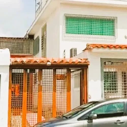 Venta Casa Quinta De 2 Plantas En La California Norte 293 M2