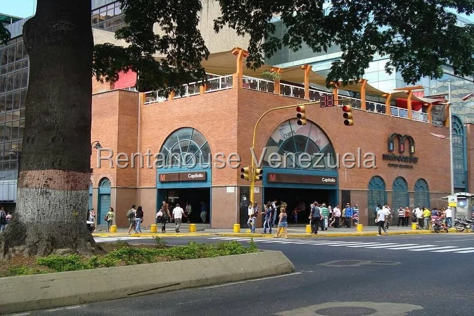 Comercial (Local Comercial) en Alquiler en Parroquia Catedral, Distrito Metropolitano