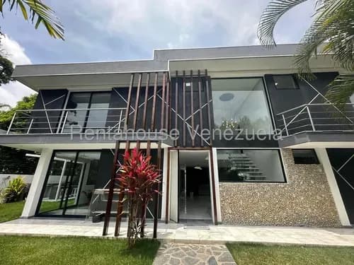 Exclusiva Casa En Venta Con Vigilancia Privada . El Cafetal Yg 26-16597 Ll