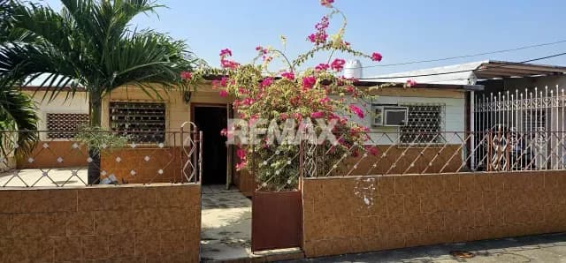 Vendo Casa con potencial