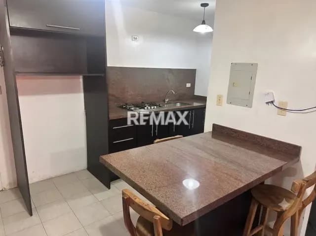 EN VENTA APARTAMENTO EN BALCONES 2