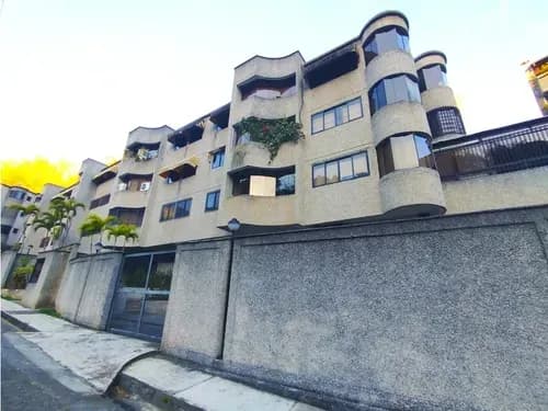 Vendo/alquilo Apartamento 152m2 Urb. Miranda 8614