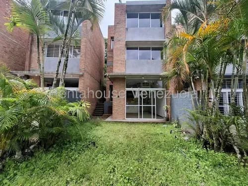Townhouse En Venta En Los Guayabitos Cr- 26-606