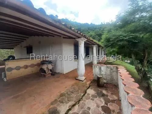 Amplia Casa En Venta Hacienda El Barranco- San Diego De Los Altos-yz-cod. 26-3115