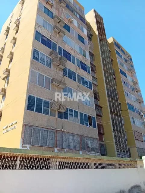 Apartamento en residencias siquisique