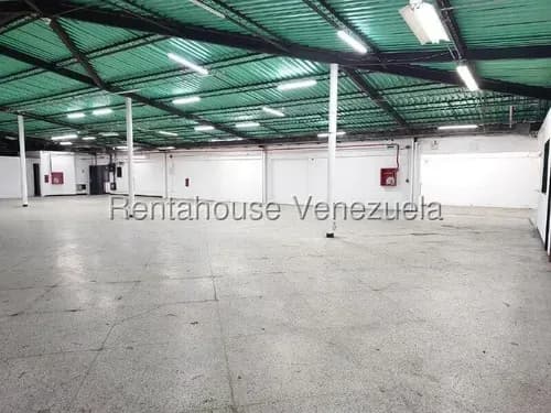 Alquilo Galpon Industrial ,los Cortijos De Lourdes !! ¡haz Crecer Tu Negocio Hoy! Contáctanos Que Gustosamente Le Atenderemos.!!!!