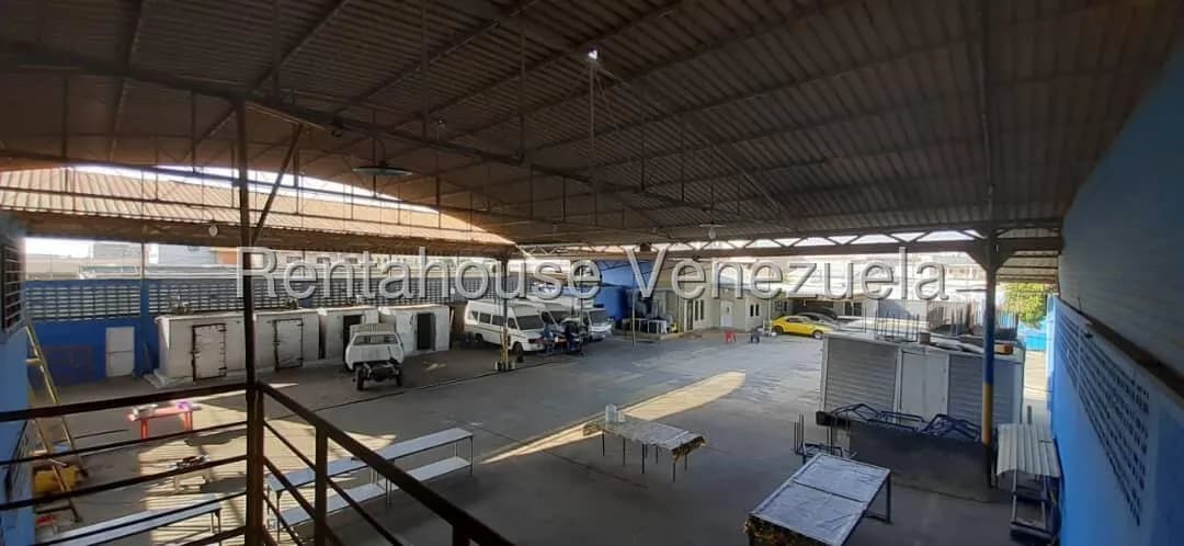 Comercial (Galpon - Deposito) en Venta en Intercomunal, Zulia
