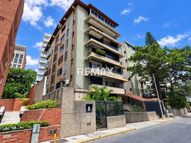Apartamento premium en venta en Los Naranjos de Las Mercedes | Remodelado, amplio y listo para mudarse