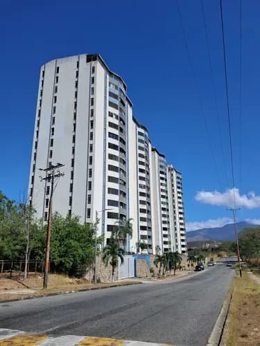 Apartamento En Venta En Mañongo Naguanagua En Res. Valle Jardin Solo Dos Calles Del Sambil Naguanagua Piso 3 Vende Dayanna Vasquez