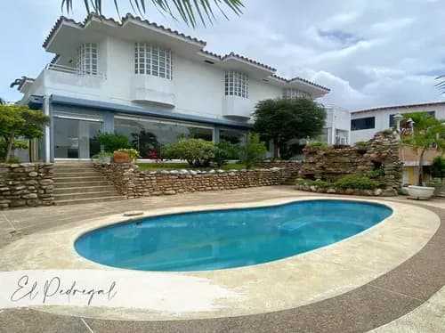 Casa En El Pedregal | Vista Soñada | Piscina