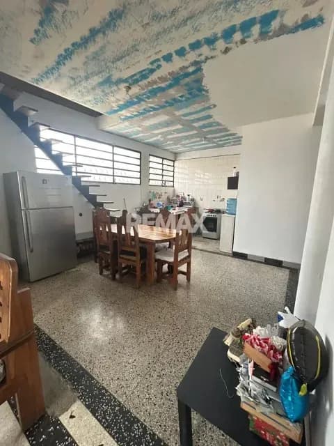 En Venta, Casa Residencial y Comercial