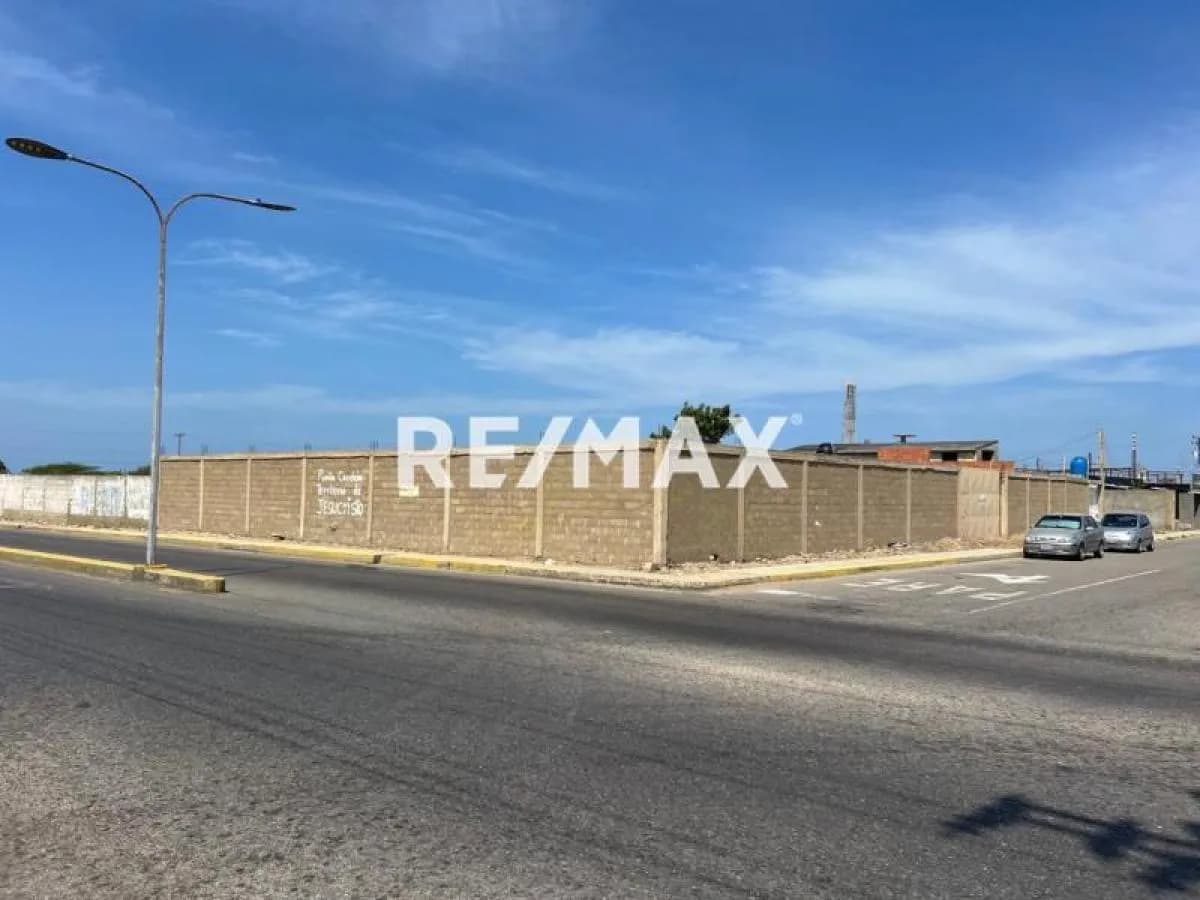 TERRENO EN VENTA