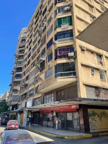 Fp 275712 Local En Avenida Bolívar Norte Frente A Multimax Y Tijerazo , Alto Tráfico Valencia