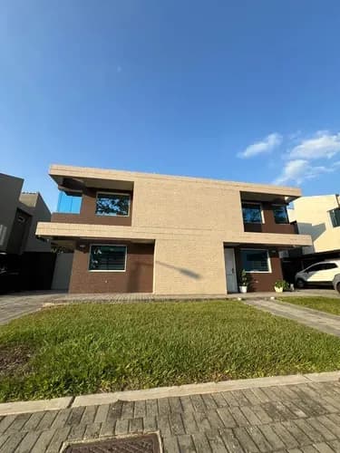 Amplio Y Moderno Town House En Venta Res. Casa Verde San Diego