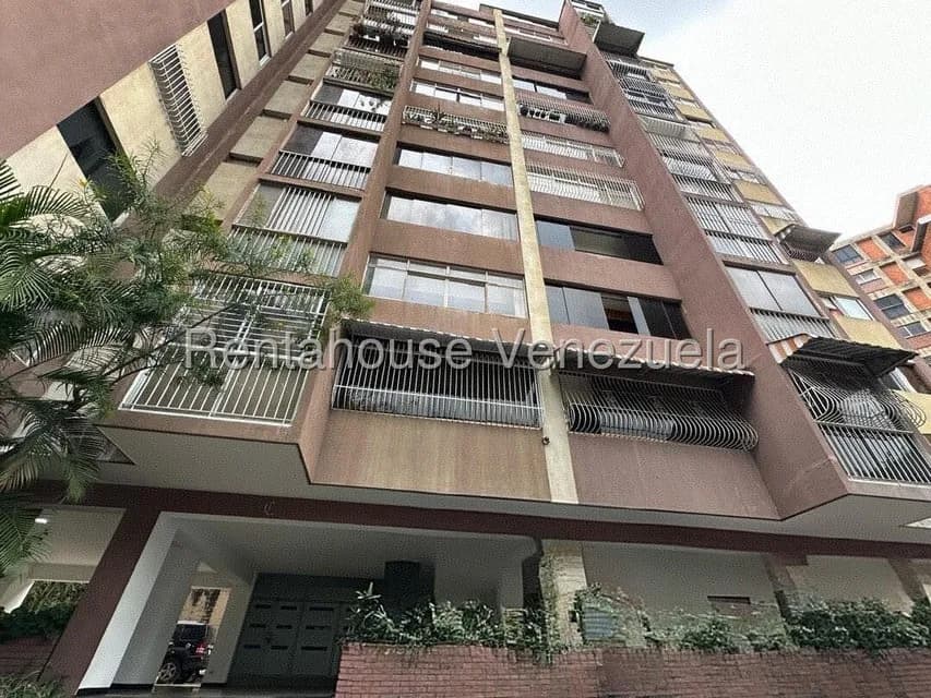 Apartamento (1 Nivel) en Venta en Chuao, Distrito Metropolitano