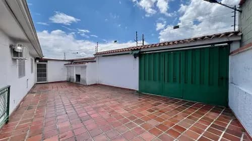 Casa (un Solo Nivel) En Venta Urb El Cafetal, Av Carabobo San Cristóbal Mg651