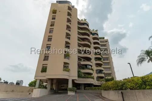 Excelente Apartamento En Venta En El Country Club 26-18297 Ma