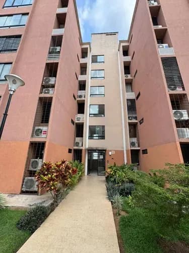 Apartamento En San Diego Res. Valle Topacio