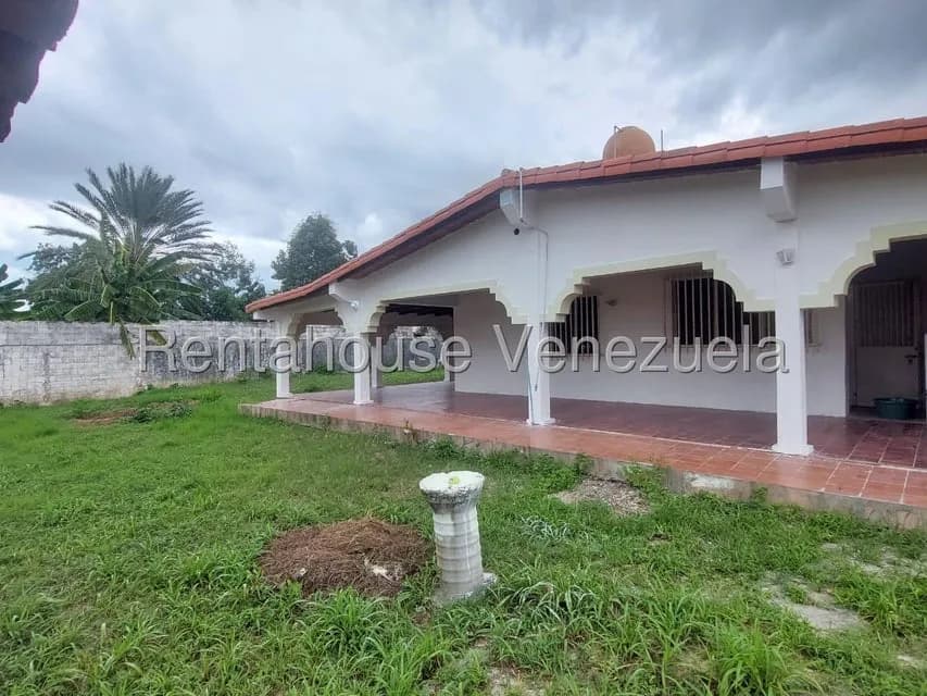 Casa (1 Nivel) en Venta en Las Acacias, Trujillo