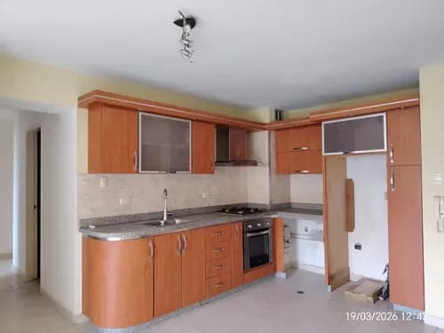 Apartamento En Venta El Bosque Valencia Residencias Isla Farallon. Cerca De Zona Comercial, Colegios, Clínicas Con Fácil Acceso A La Autopista Y Vías Principales. Consta Planta 50%. Dapo