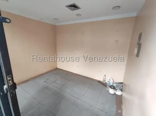 Lm Local Comercial En Alquiler Los Ruices Cod 26-4208 Yg