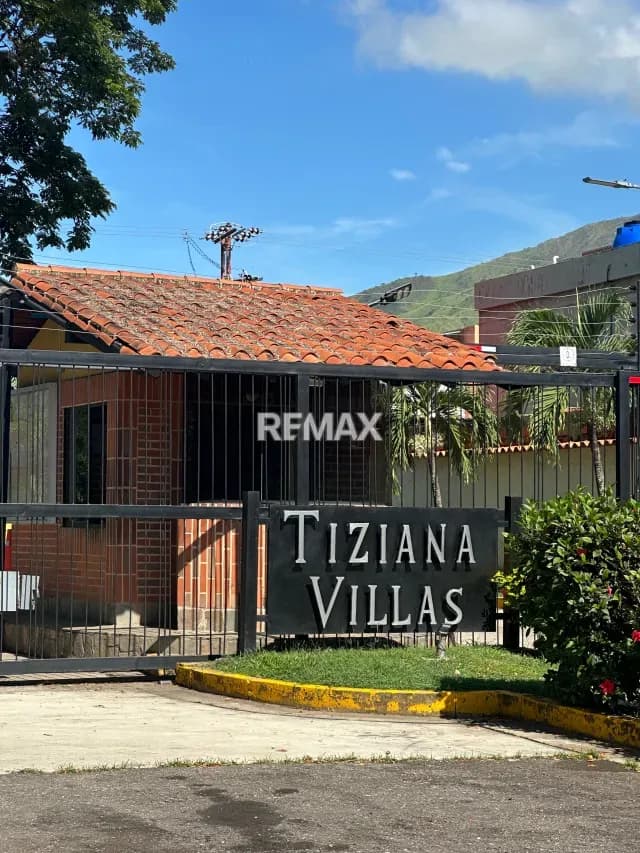 Casa en venta en San Diego cerca del club Madeirense