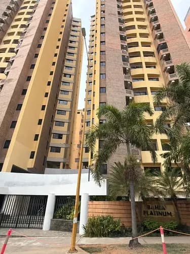 Oportunidad Apartamento En Venta: Urb. Trigaleña Alta Res. Bahía Platinum Wb-rm